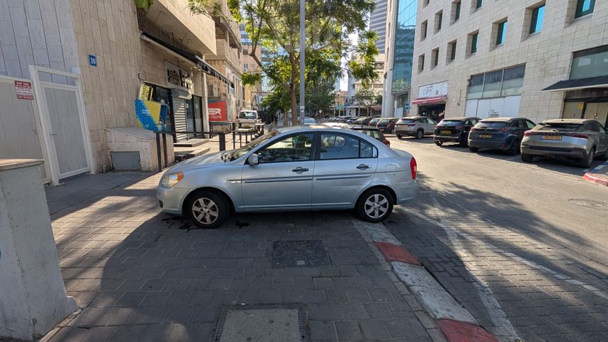 יונדאי אקסנט i25