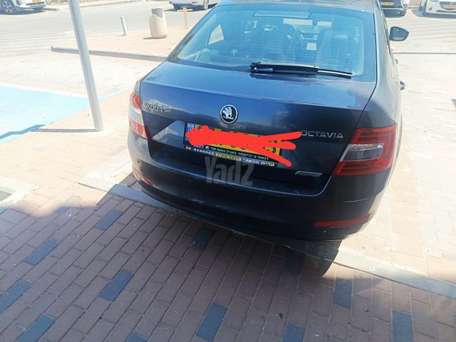 אוקטביה  Ambition אוט׳ בנזין סדאן 5 דל 1.2 (110 כ״ס)