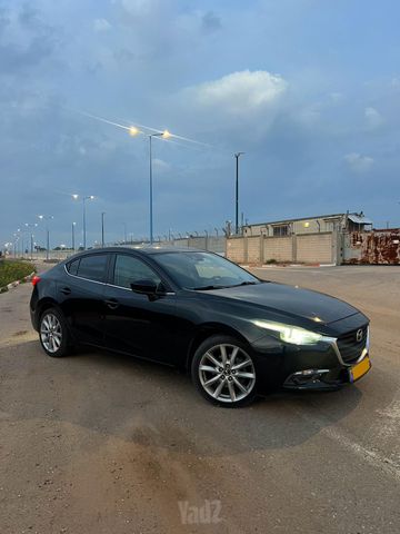 מודעת רכב מאזדה 3