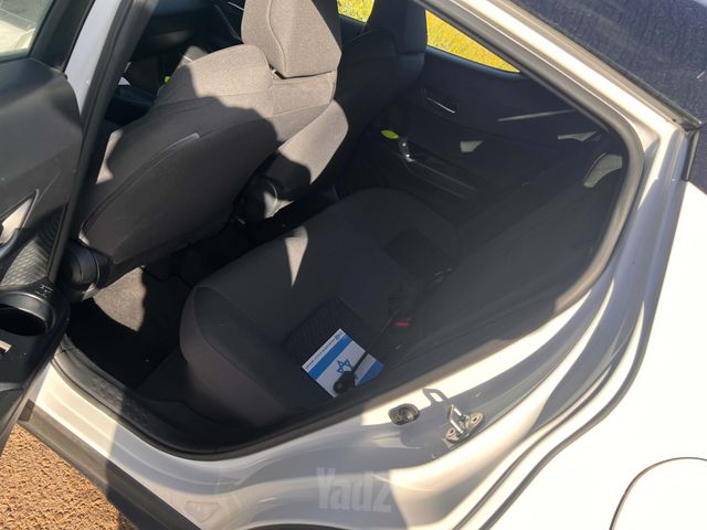 טויוטה C-HR
