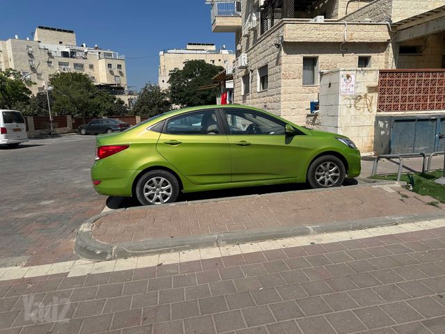 יונדאי אקסנט i25