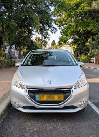 מודעת רכב פיג'ו 208