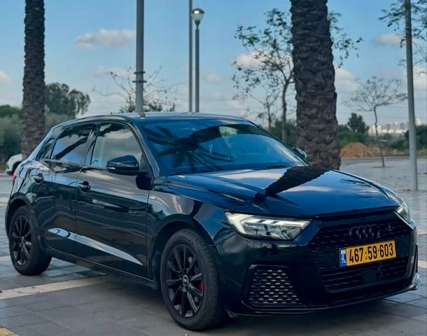 אאודי A1