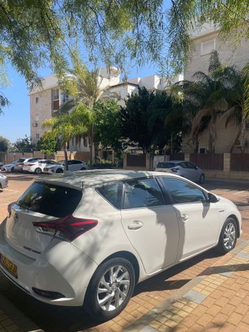 טויוטה אוריס
