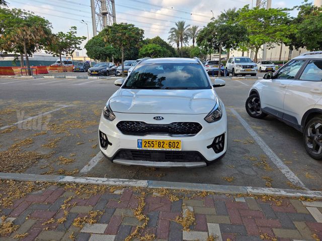 קיה נירו