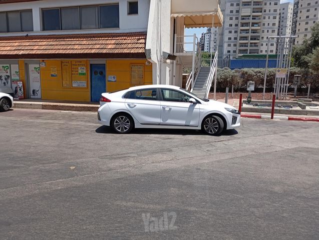 מודעת רכב יונדאי איוניק