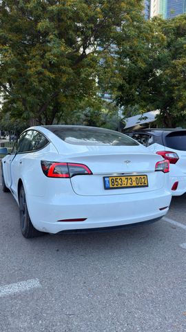 טסלה מודל 3