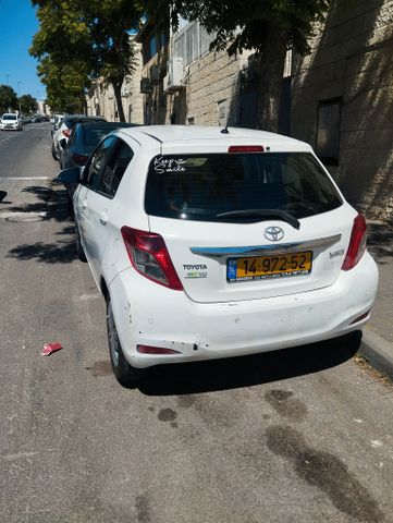 טויוטה יאריס