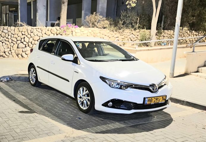 מודעת רכב טויוטה אוריס