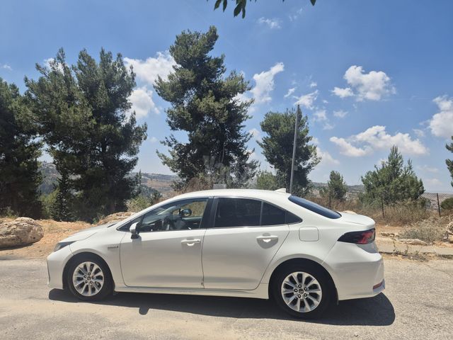 מודעת רכב טויוטה קורולה