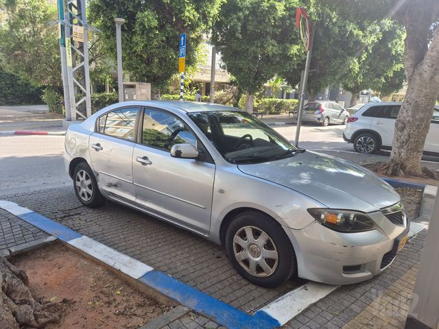 מאזדה 3