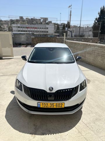 סקודה אוקטביה