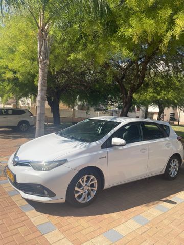 טויוטה אוריס