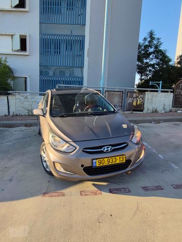 יונדאי אקסנט i25