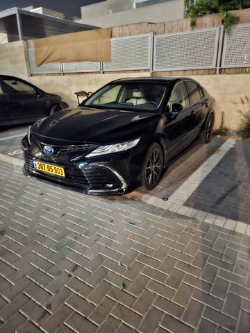 טויוטה קאמרי