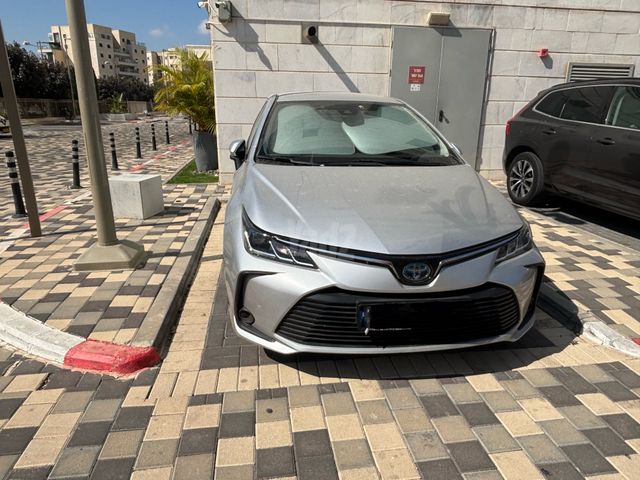 טויוטה קורולה