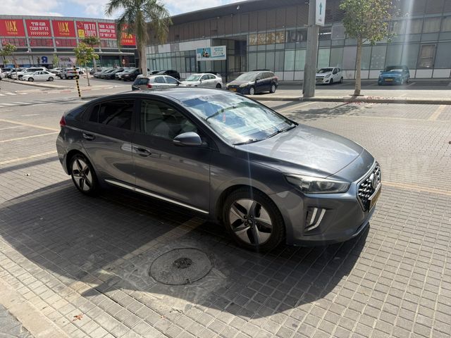 יונדאי איוניק