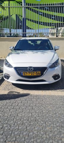 מודעת רכב מאזדה 3
