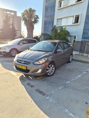יונדאי אקסנט i25