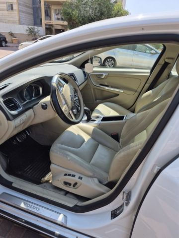 וולוו S60