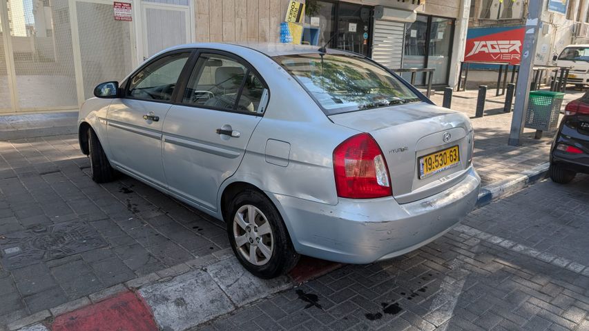 יונדאי אקסנט i25