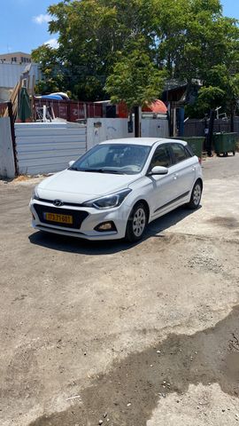 מודעת רכב יונדאי i20