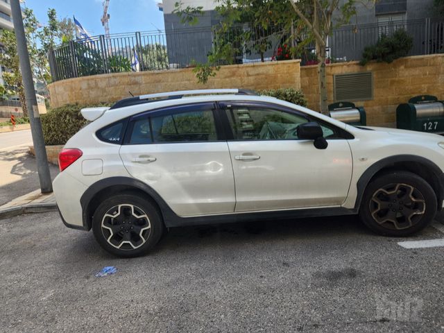 מודעת רכב סובארו XV