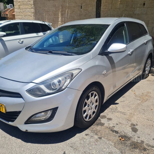 יונדאי i30