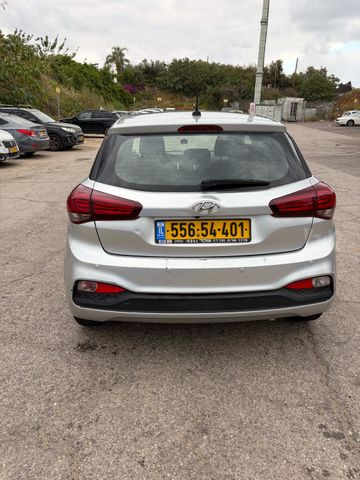 יונדאי i20