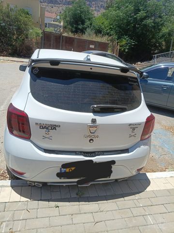 דאצ'יה סנדרו