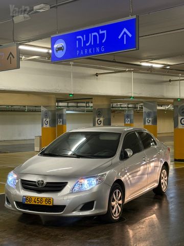 טויוטה קורולה