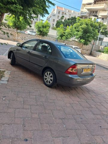 טויוטה קורולה