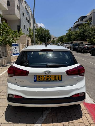 יונדאי i20