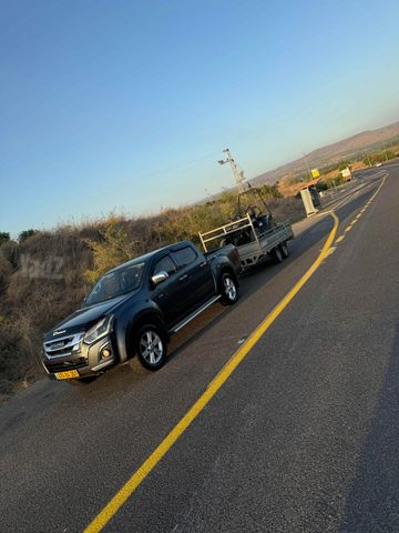 מודעת רכב איסוזו די-מקס