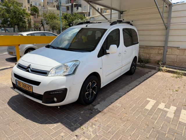 מודעת רכב סיטרואן ברלינגו 