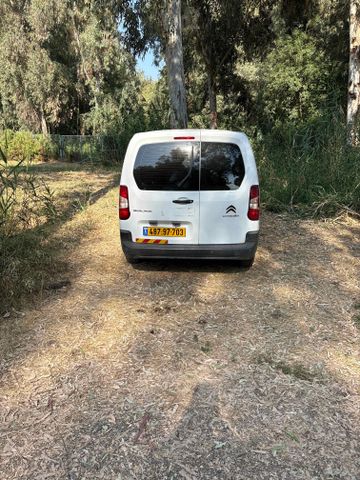 מודעת רכב סיטרואן ברלינגו 