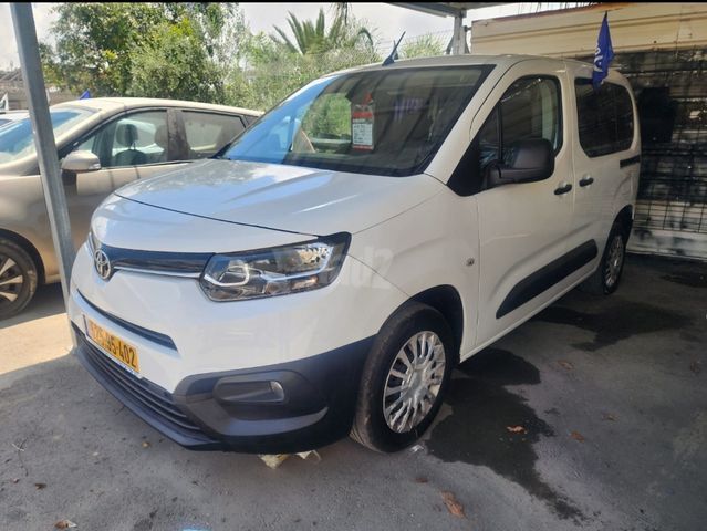 מודעת רכב טויוטה פרואייס סיטי