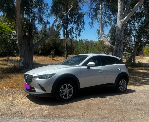 מודעת רכב מאזדה CX-3