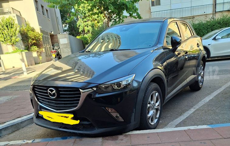 מודעת רכב מאזדה CX-3