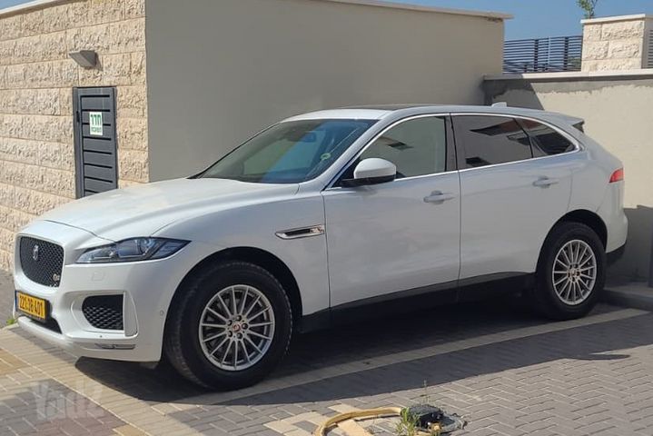 יגואר F-Pace