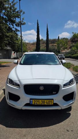 מודעת רכב יגואר F-Pace