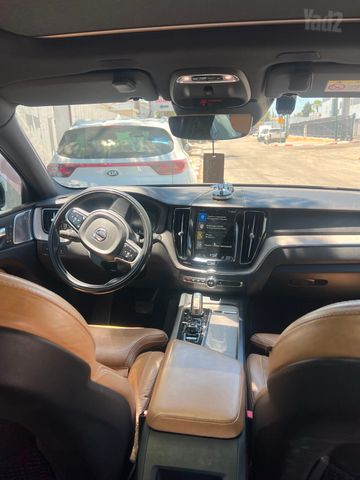 וולוו XC60