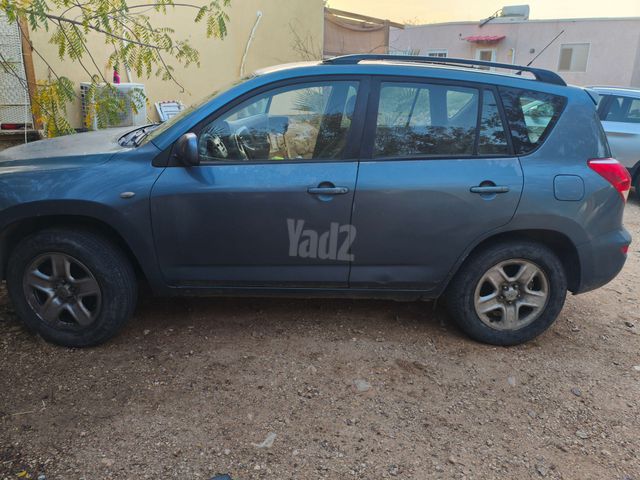 מודעת רכב טויוטה RAV4