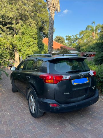 טויוטה RAV4