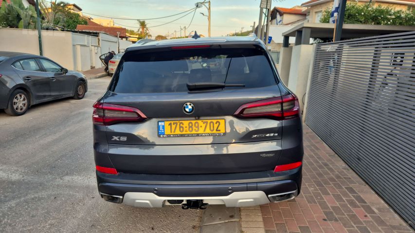 ב מ וו X5