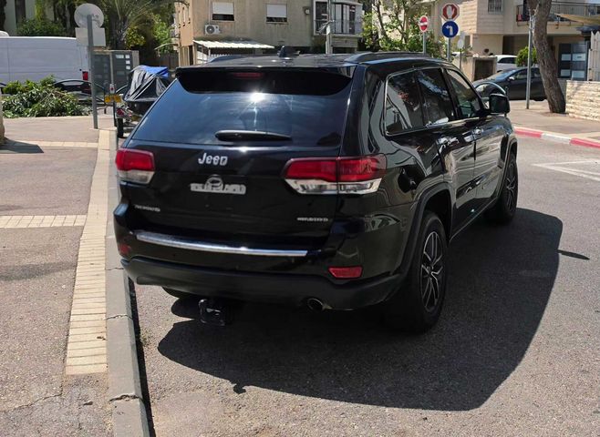 ג'יפ גרנד צ'ירוקי