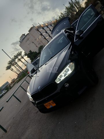 ב מ וו X6
