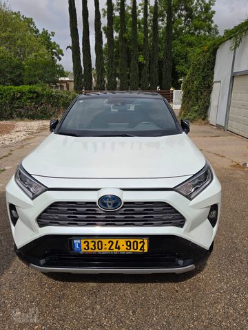 טויוטה RAV4