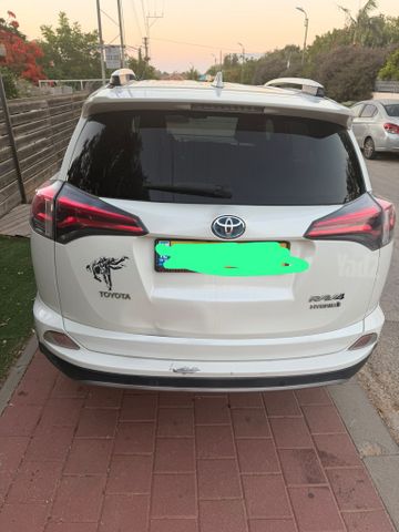 מודעת רכב טויוטה RAV4
