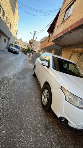 מודעת רכב מיצובישי אאוטלנדר
